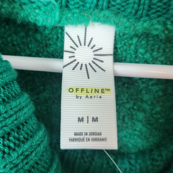 New Aerie Offline Chillside Turtleneck Sweater Medium - Picture 4 of 9